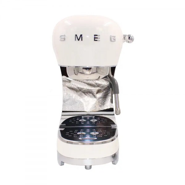 Smeg ECF02WHEU Espresso Makinesi Beyaz